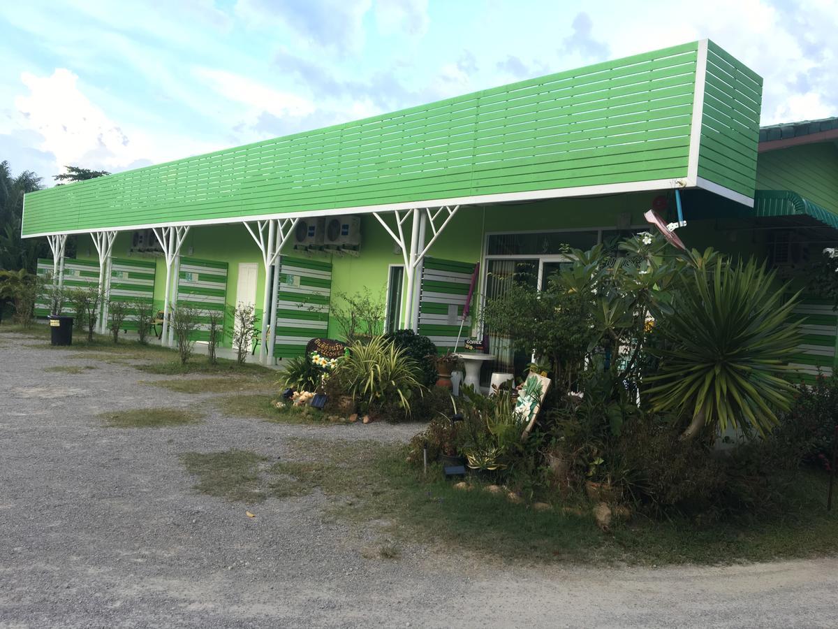 Go Green Resort Chumphon Bagian luar foto